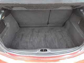 Peugeot 208 5P Signature 1.2L PureTech 60KW (82CV)