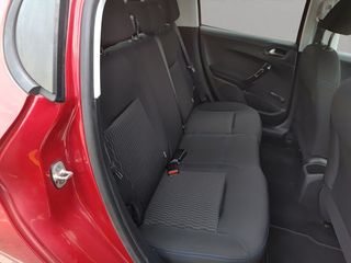 Peugeot 208 5P Signature 1.2L PureTech 60KW (82CV)