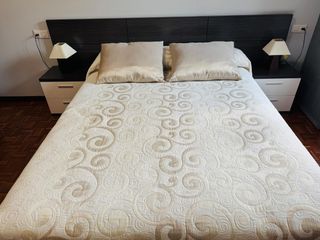 Cama matrimonio color Vengue 1.50