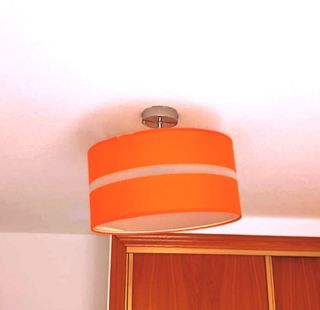 Lámpara techo juvenil naranja