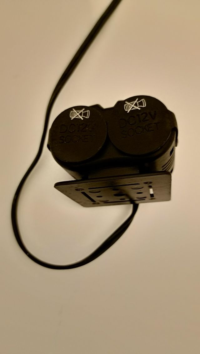 Doppia presa accendisigari Karma AC 630