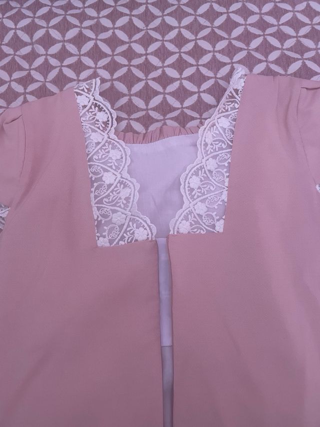 Ropa niña mono de arreglo marca Miranda
