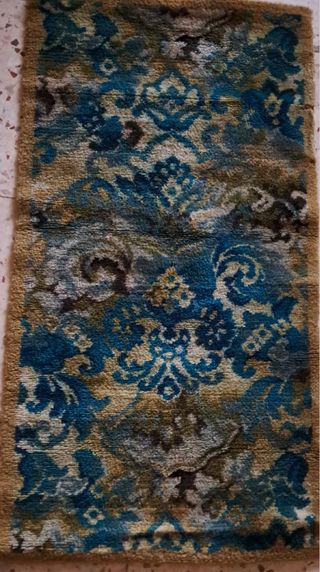 Alfombra vintage azul y beige