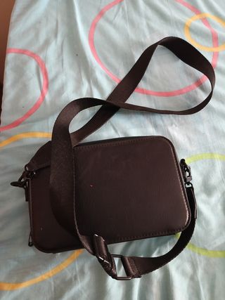 Bolsito Pull & Bear - Negro
