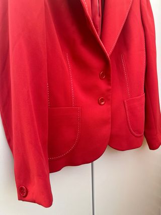 Chaqueta americana roja NUEVA