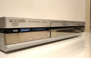Panasonic DMR-E100H HDD/DVD Recorder per 150 EUR di Seconda Mano