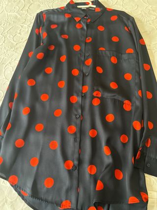 Blusa Zara lunares XS