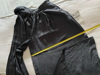 Pantalón seda Zara 
