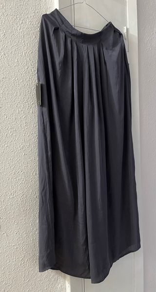Pantalón seda Zara 