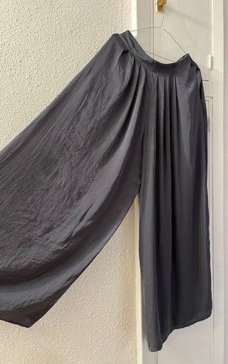 Pantalón seda Zara 