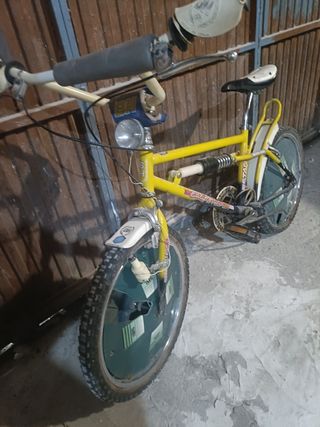 Bicicleta BMX BH California