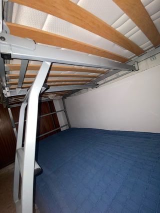 Litera Pardo Vega gris metal y madera