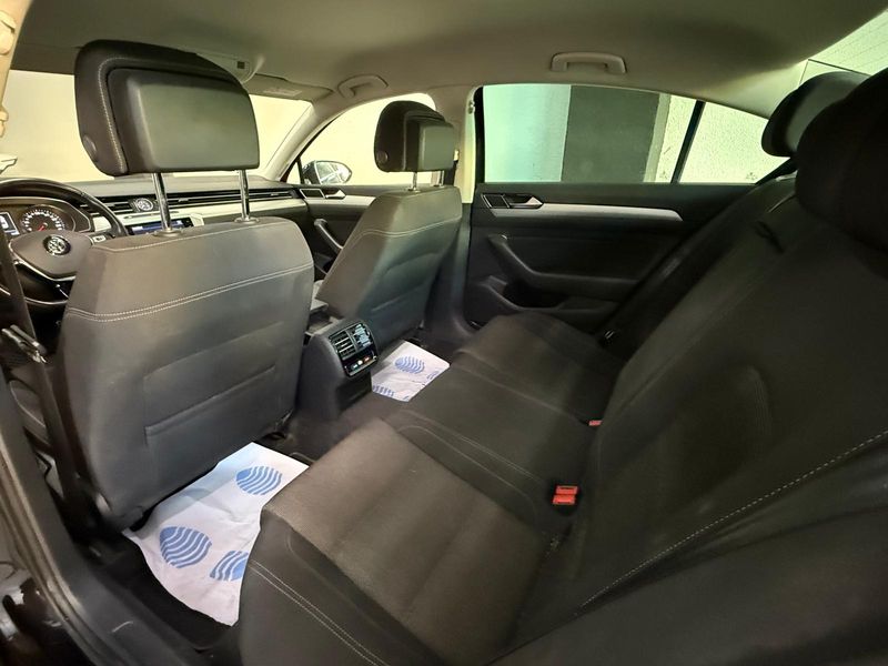 Volkswagen Passat 2.0 TDI BMT Edition 2018, foto 32