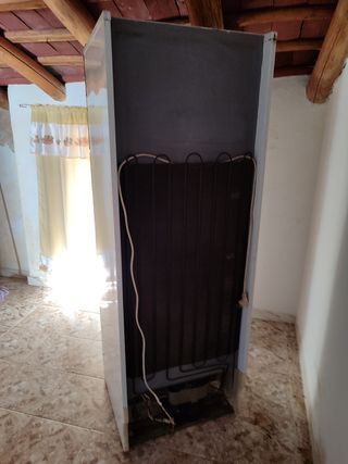 Nevera vintage para decoración. (No funciona)