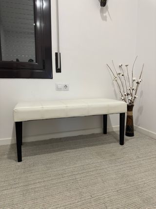 Banco blanco piel sintética