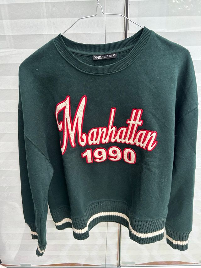 Sudadera Zara verde - Manhattan 1990