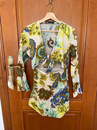 Vestido Zara corto multicolor