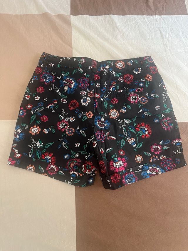 Shorts floreali neri - vita bassa
