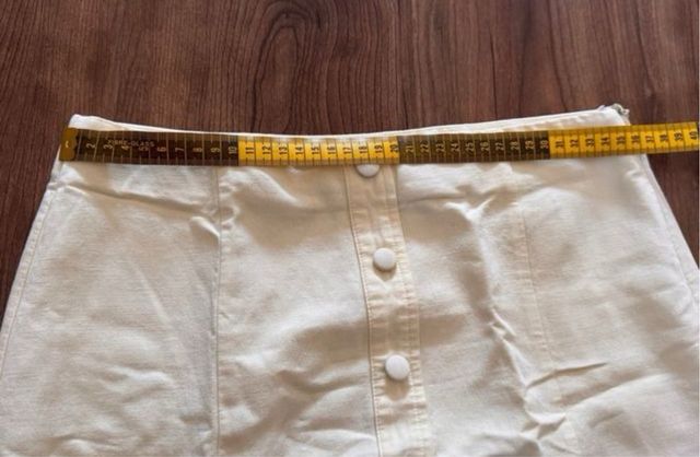 Mini falda blanca Zara