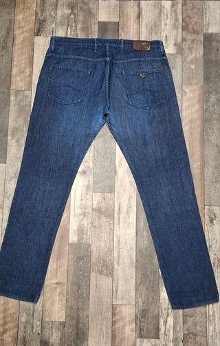 Jeans Armani Uomo Tg. W38
Polo moncler XXL 