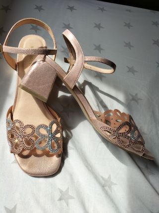 Sandalias Menbur beige fiesta