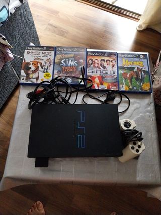 PS2 (PlayStation 2) + 4 juegos (no hago envios)
