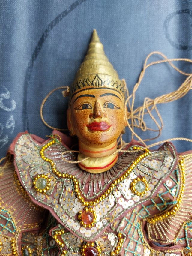 Marioneta madera tailandesa