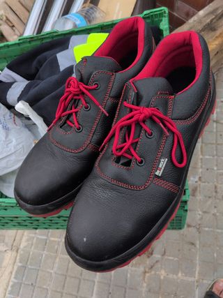 Zapatos seguridad Be-work negros