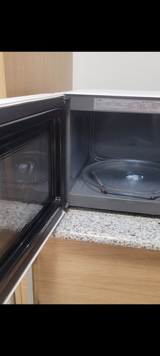 Microondas LG blanco Smart Inverter