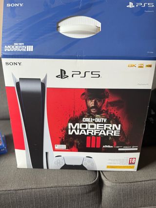 PS5 (PlayStation 5) + 4 juegos + 2 mandos
