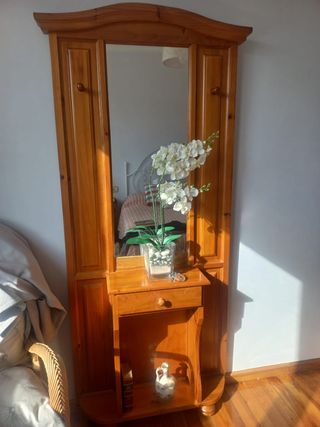 Mueble recibidor madera