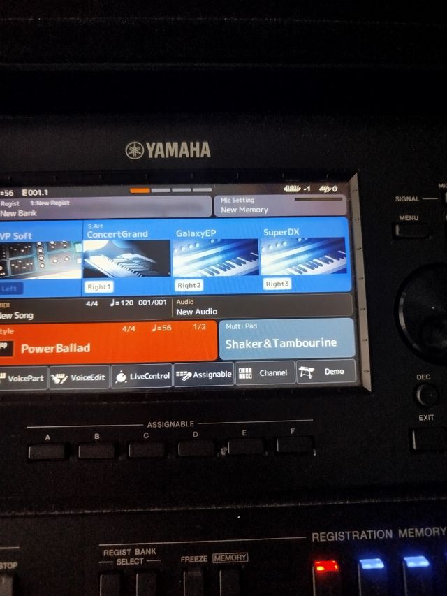 Yamaha PSR-SX700 Teclado