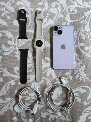 iPhone 14 + Apple Watch SE (2023)