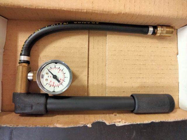 Pompa Manometro Forcelle