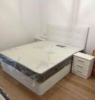 Cama blanca 