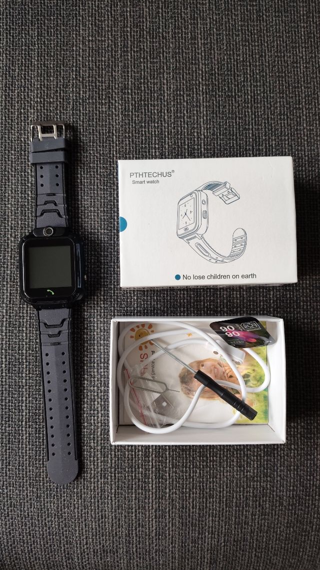 Reloj inteligente PTHTECHUS - Negro