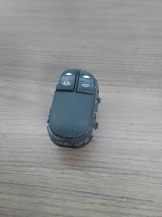 Mando elevalunas delantero izquierdo Ford 