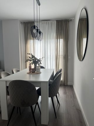 6 sillas terciopelo gris patas negras