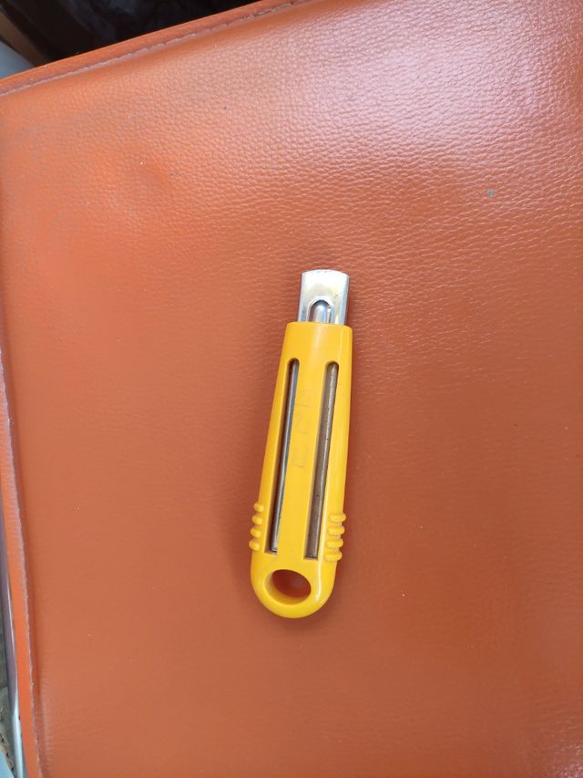 REGALO Cúter OLFA SK-24- LEER DESCRIPCIÓN.