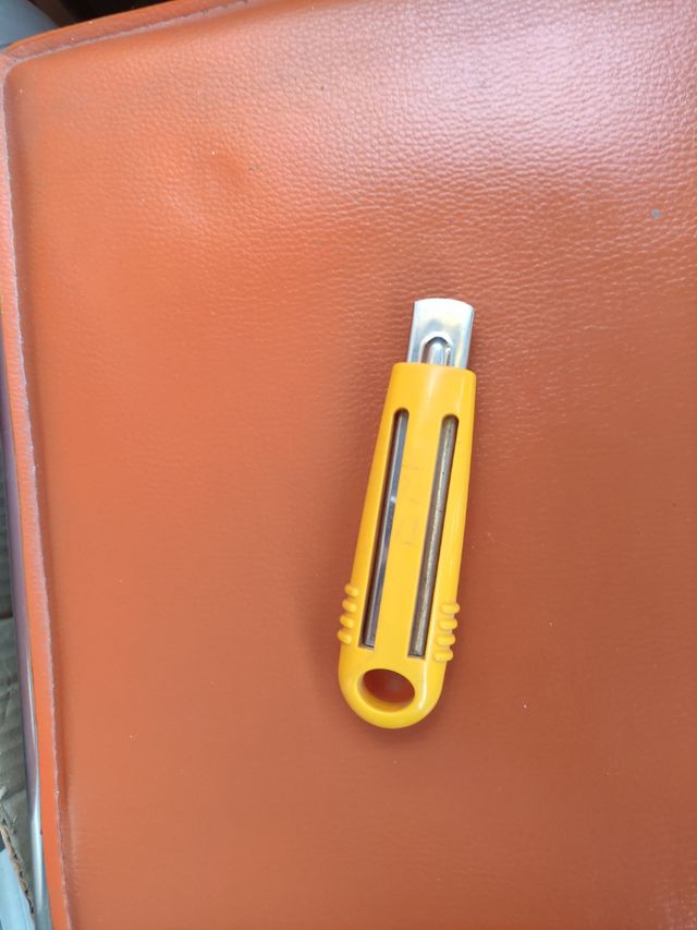 REGALO Cúter OLFA SK-24- LEER DESCRIPCIÓN.