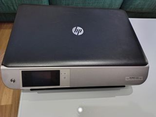 Impresora HP ENVY 5530 - Imprime, copia y escanea