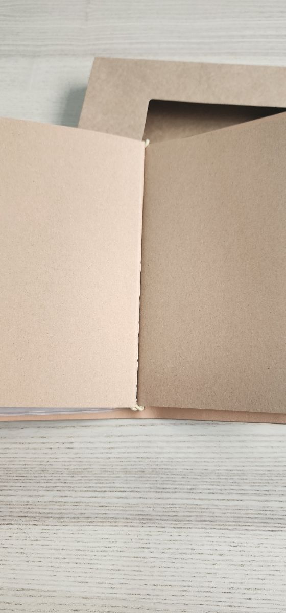 Caderno Couro com cristal citrino