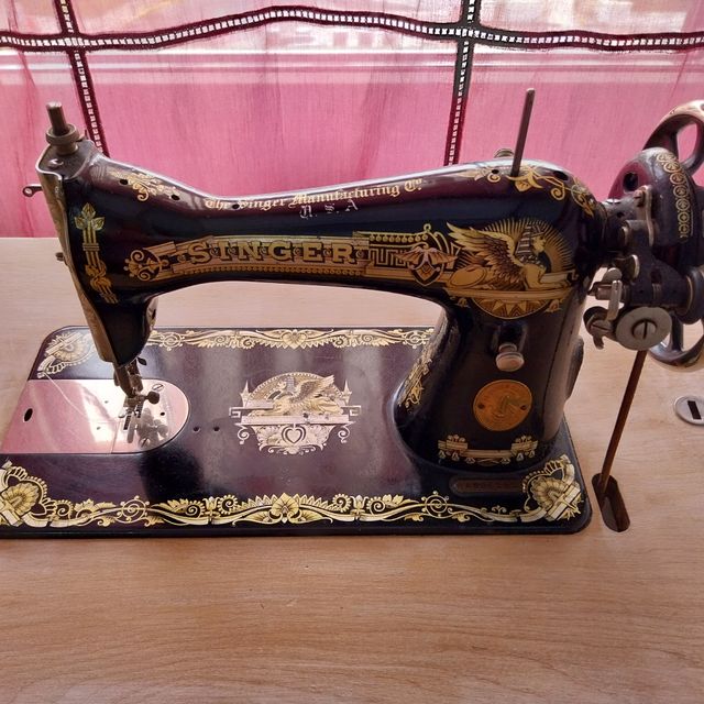 Máquina coser Singer antigua restaurada