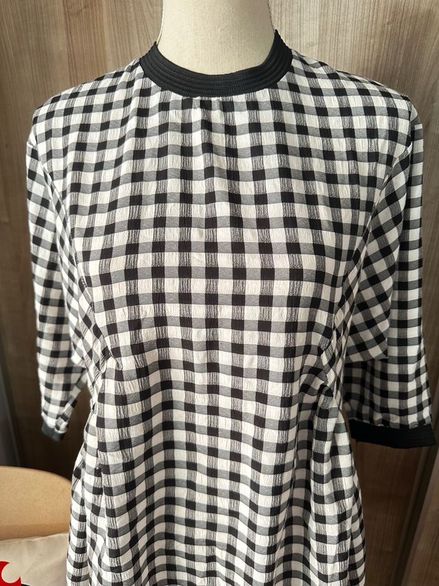 Vestido vichy blanco y negro