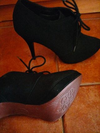 Zapatos tacón negros mujer