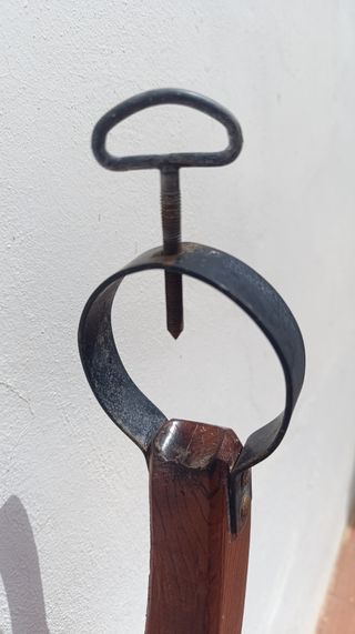 Jamonero antiguo de madera