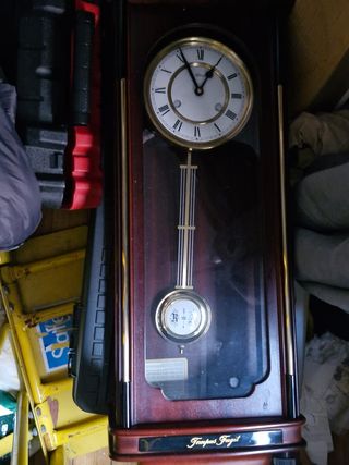 Reloj de pared antiguo Tempus Fugit