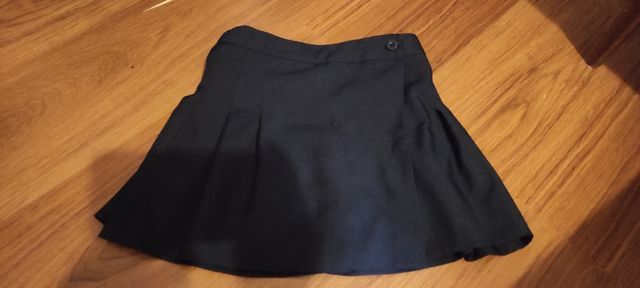 Falda negra colegio doroteas 