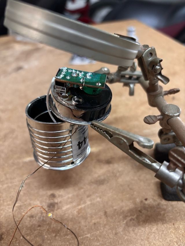 lupa con soporte sujeta cosas