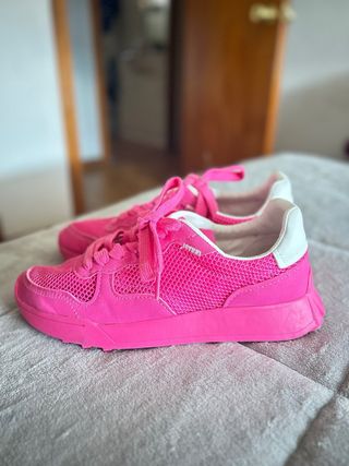 Tenis Zara rosa